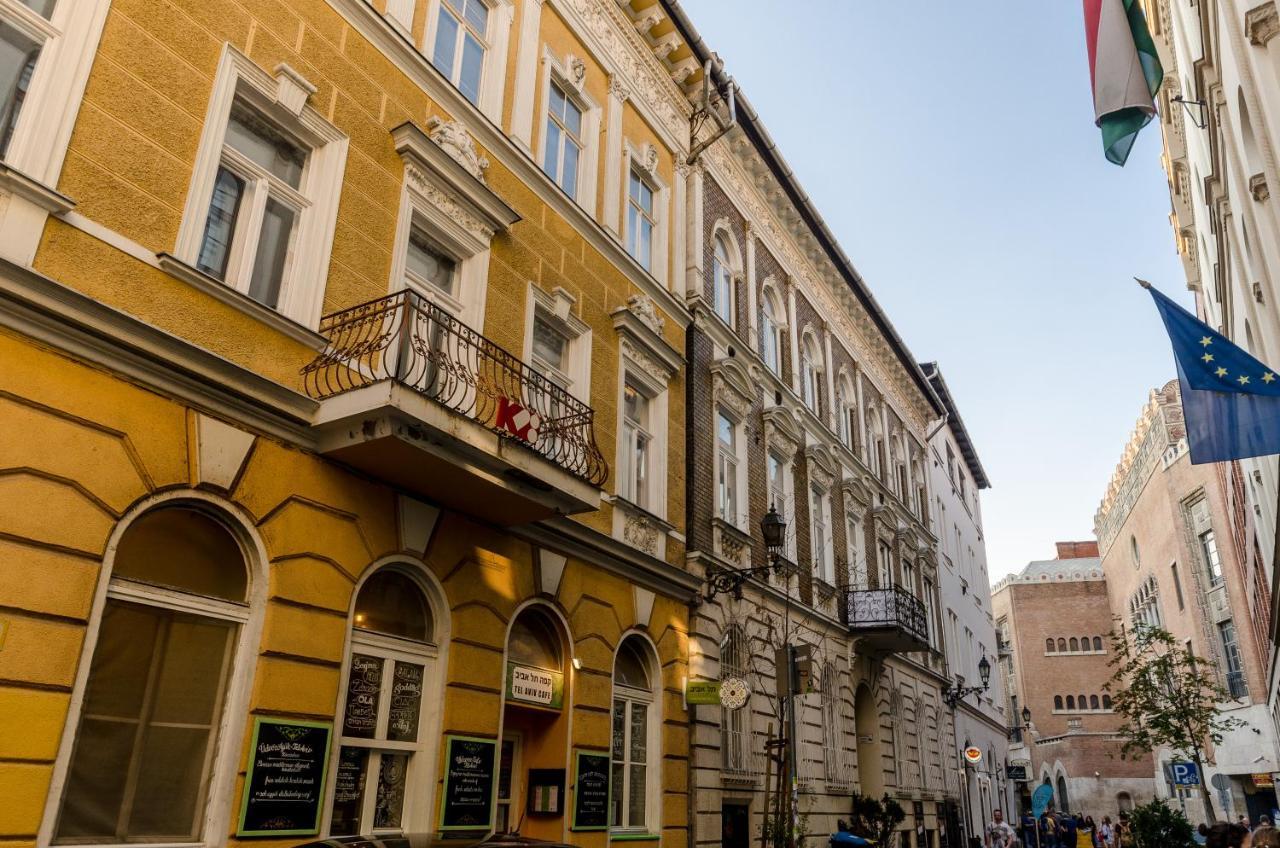 Studio In The Heart Of Party District Ka28 Budapest Bagian luar foto