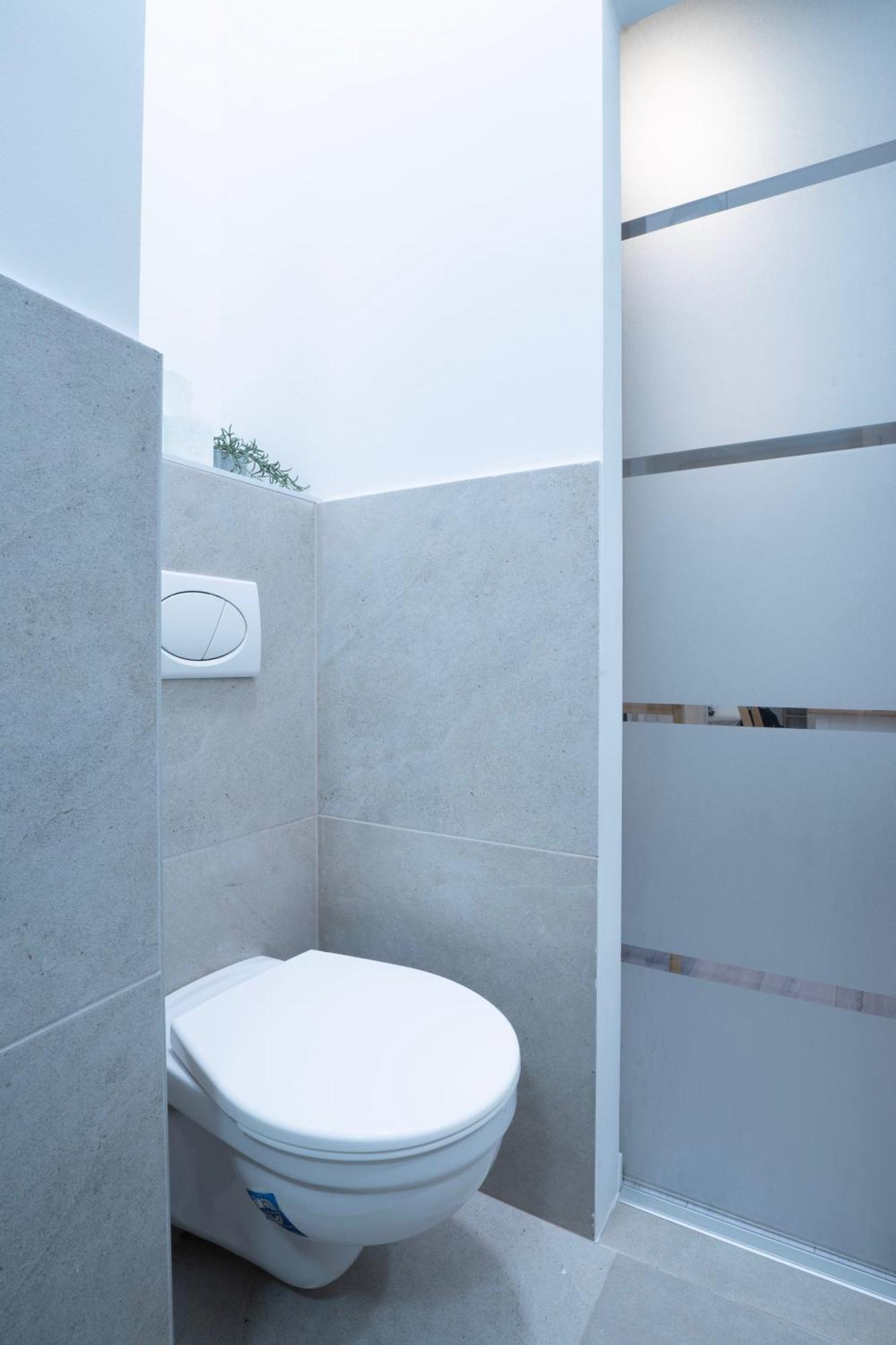 Studio In The Heart Of Party District Ka28 Budapest Bagian luar foto